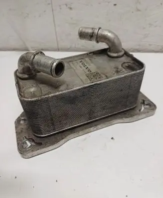 Engine oil radiator