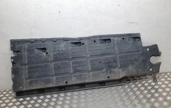 Seat Exeo (3R) Side bottom protection 3R0825205C