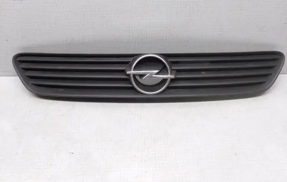 Opel Astra G Front bumper upper radiator grill 90588120