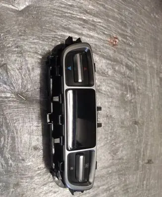 Mercedes-Benz V Class W447 Climate control unit A2059057507 A2C95848500 0000024611