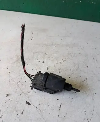 Volkswagen Golf V Brake pedal sensor switch 3B0945511C
