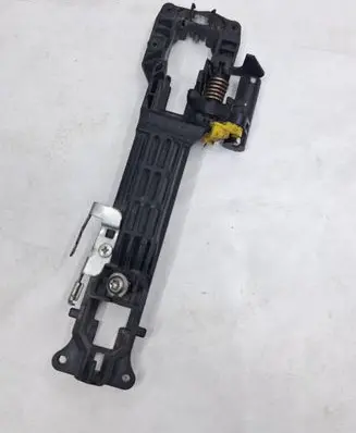 Suzuki Grand Vitara II Front door exterior handle/bracket 8282163J10 PA6GF30 FL10