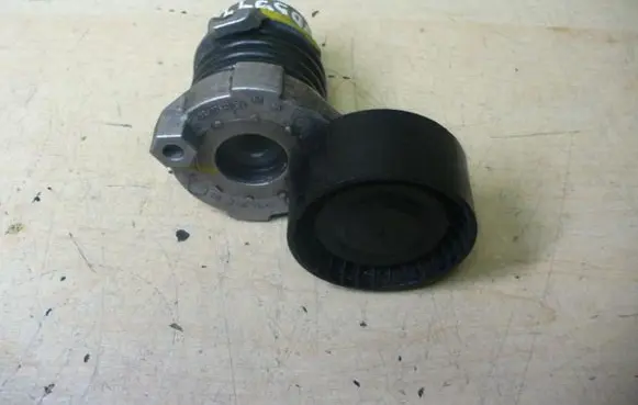 Nissan Qashqai Timing belt tensioner 117506193R VD5944