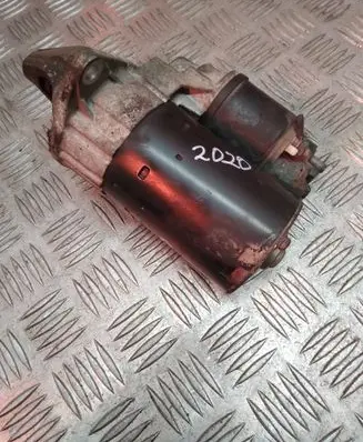 Opel Astra H Starter motor 