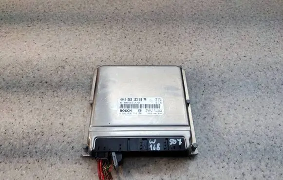 Mercedes-Benz A W168 Engine control unit/module ECU A6681530379 0281010794