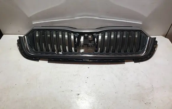 Skoda Octavia Mk4 Front grill 