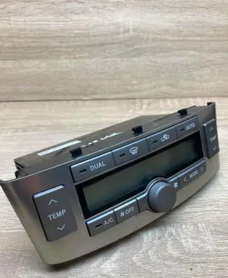 Toyota Avensis T250 Climate control unit 5590005260 MB1465704423