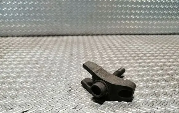 Volkswagen Crafter Fuel Injector clamp holder