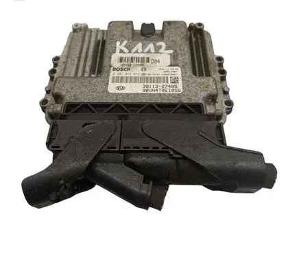 KIA Carens II Engine control unit/module 3911627485 3911327485 0281013072