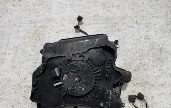 Skoda Octavia Mk4 AdBlue liquid reservoir 5WA131877T 5WA131877AA 3Q0941329