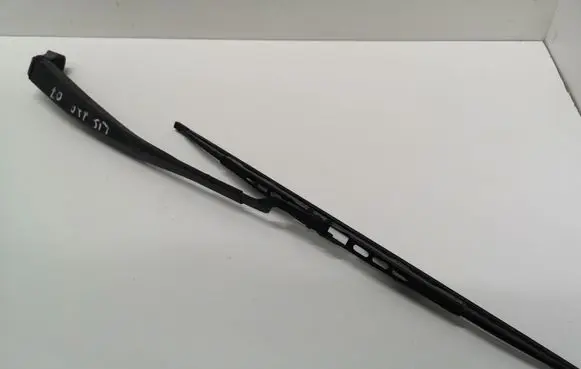 Lexus IS 220D-250-350 Windshield/front glass wiper blade 