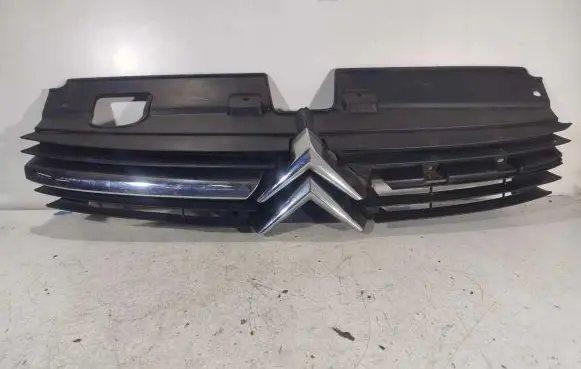 Citroen C5 Front grill 9636751980