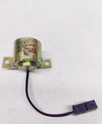 Audi A6 S6 C4 4A Gear shifter/selector 893927353B