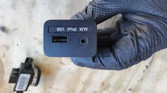 KIA Sportage AUX in-socket connector 961103W000