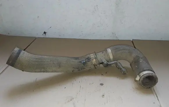 Hyundai Santa Fe Intercooler hose/pipe NOCODE
