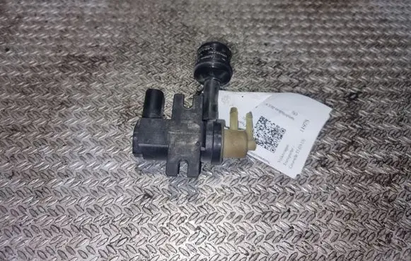 Volkswagen Transporter - Caravelle T5 Turbo solenoid valve 1K0906677A