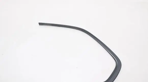 BMW X5 E70 Rear side glass trim 7207845