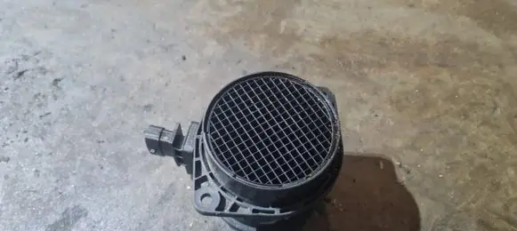 Volvo XC90 Mass air flow meter 0281002730