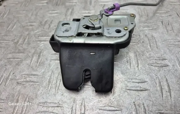 Lexus GS 300 400 430 Tailgate/trunk/boot lock/catch/latch