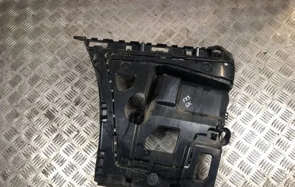 BMW 4 F32 F33 Bumper support mounting bracket corner 7428731