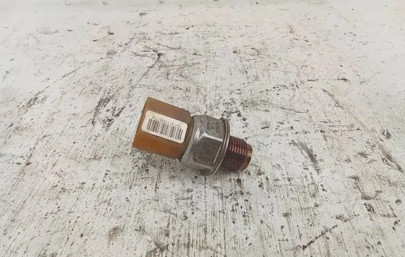 Fuel pressure sensor
