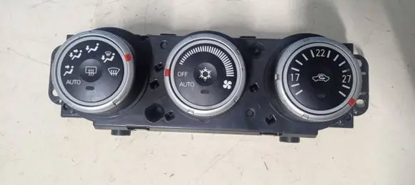 Mitsubishi Outlander Climate control unit 7820A082