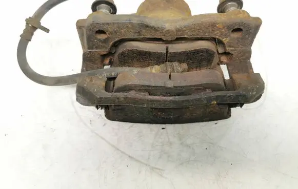Honda CR-V Front brake caliper