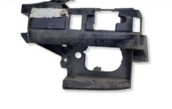 Mercedes-Benz SLK R171 Front bumper mounting bracket A1718850165