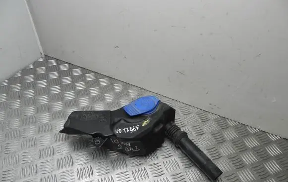Audi A6 S6 C7 4G Window washer liquid tank fill tube 4G2955462 VD17865