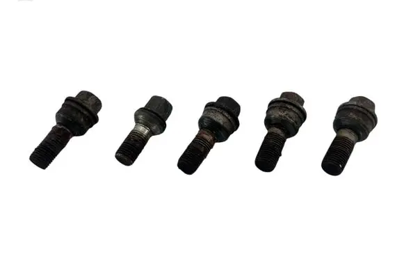 Audi Q5 SQ5 Nuts/bolts 8R0601295