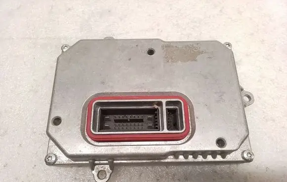 Headlight ballast module Xenon