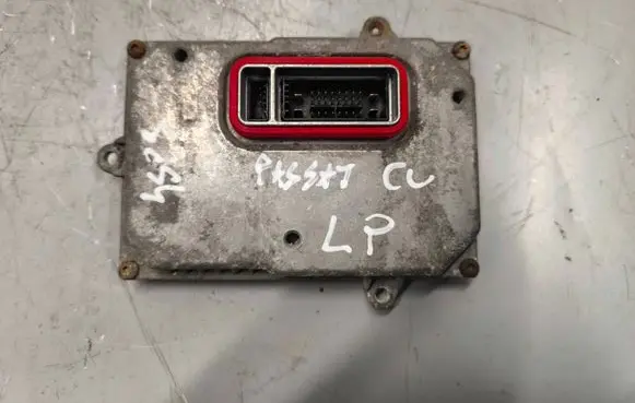 Volkswagen PASSAT CC Voltage converter/converter module 1307329120 1K0941329 10EEG070133