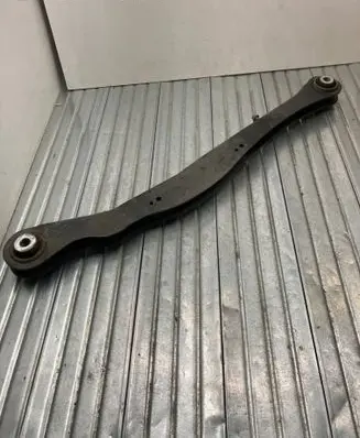 Rear control arm