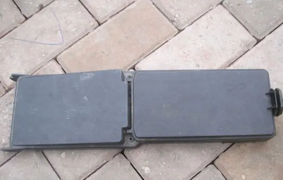 Mercedes-Benz SL R129 Fuse box cover 1295450403