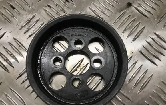 Volvo S60 Power steering pump pulley 30731821
