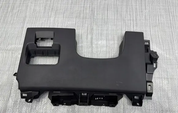 Land Rover Range Rover Evoque L551 Dashboard lower bottom trim panel K8D2-04325