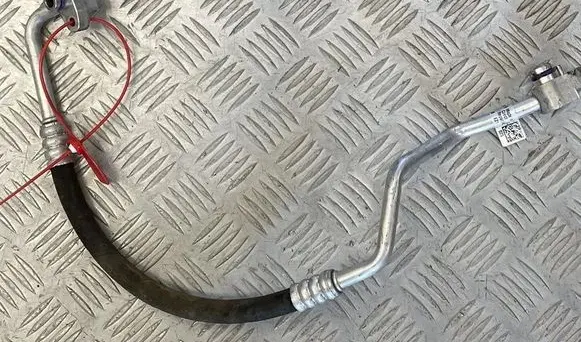 Porsche Taycan 9J1 Air conditioning (A/C) pipe/hose DOPORSCHETAYCAN 9J1820730A