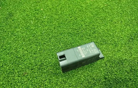 Man TGE 1gen Glow plug pre-heat relay 04L907281B