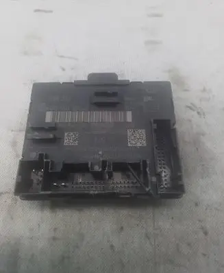 Volkswagen Golf Plus Door control unit/module 5q0959592