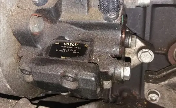 Citroen Xsara Picasso Fuel injection high pressure pump 0445010010