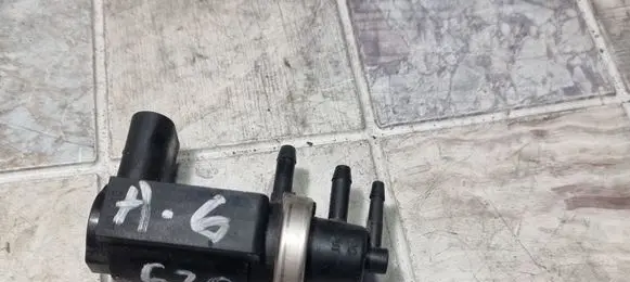 Audi A6 S6 C5 4B Turbo solenoid valve 059906627B