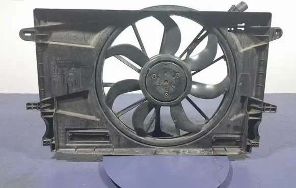Bedford Astra Electric radiator cooling fan 39013322