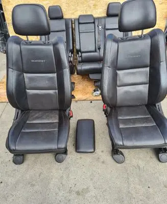 Jeep Grand Cherokee Seat set 