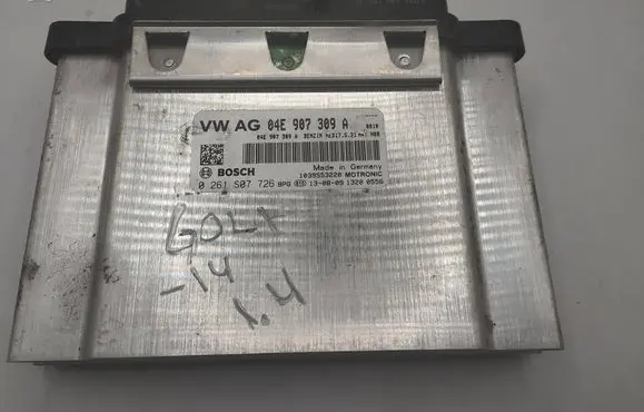 Volkswagen Golf VII Engine control unit/module 04E907309A 0261S07726