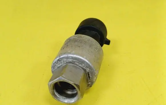 Air conditioning (A/C) pressure sensor