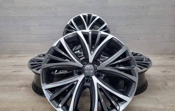 Toyota Auris E210 R17 alloy rim PW4570D005