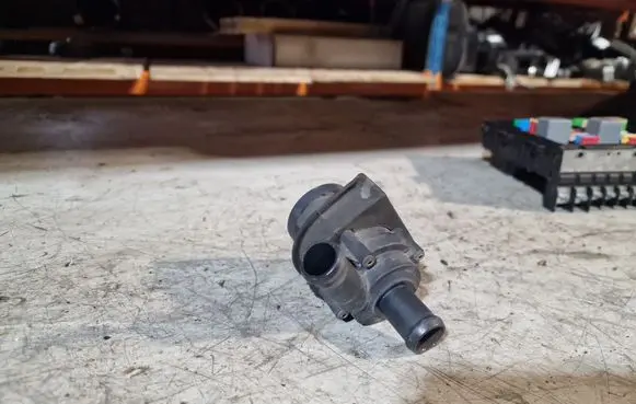 Seat Leon (1P) Electric auxiliary coolant/water pump