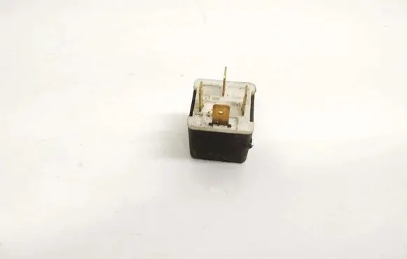 Jaguar XJ X40 Other relay 4ra00351033 4ra003510-33