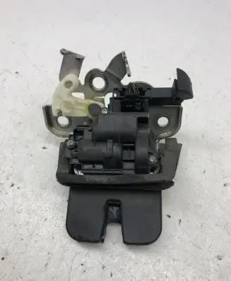 Audi A4 S4 B8 8K Tailgate/trunk/boot lock/catch/latch