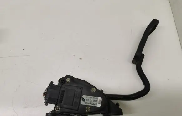 Volkswagen Sharan Accelerator throttle pedal 7M1721603A
